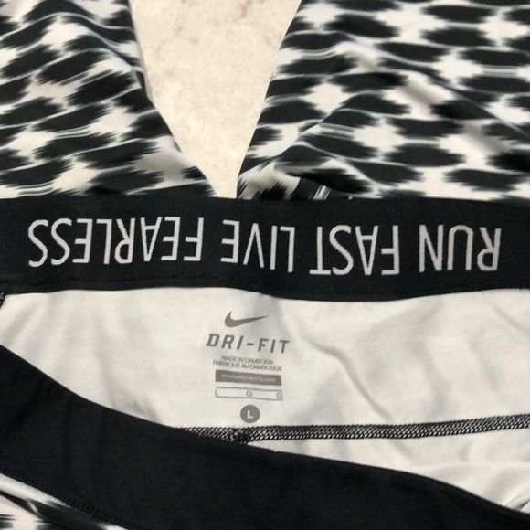 Nike Running Tights - Picture 2 of 3